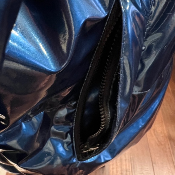 Kendall & Kylie Blue Shiny Winter Puffer Jacket size L (used) - Picture 4 of 5